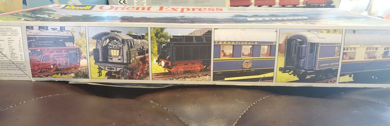 Revell Orient Express – Maquette Du Célèbre Train – Locomotive, Tender, Voitures – Dès 36 Mois