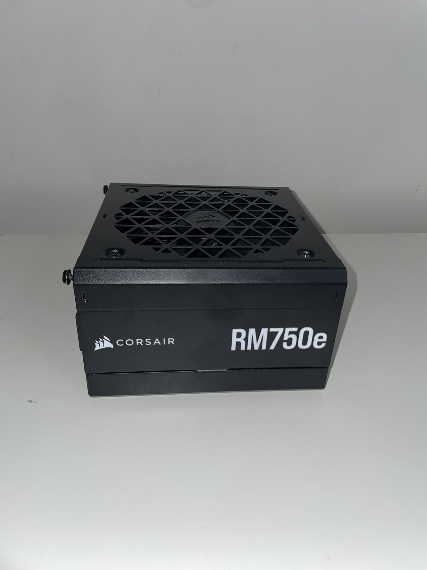 Corsair RM750E Power supply