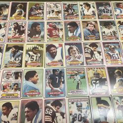 Lot of 50 1980 topps football cards #5