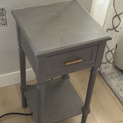 side table / night stand 