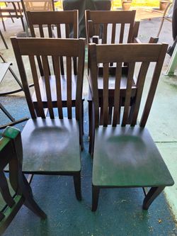 free 6 Dining room table chairs