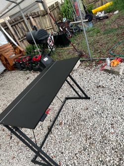 Gaming desk