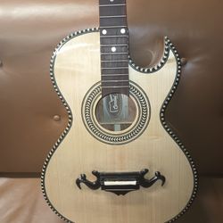 BAJO QUINTOS 