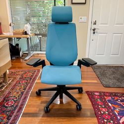 Steelcase Gesture With Headrest