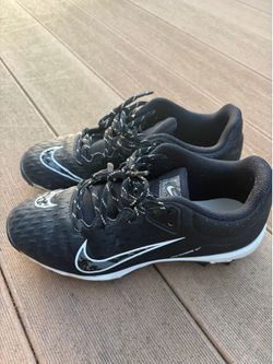 Nike women’s Hyperdiamond 4 keystone softball cleats