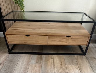 Coffee table with Drawers