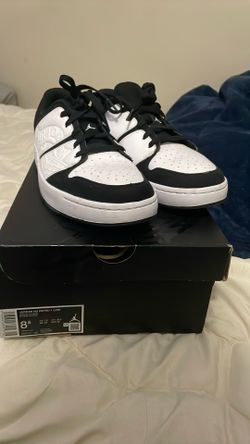 Jordan’s nu retro 1 lows