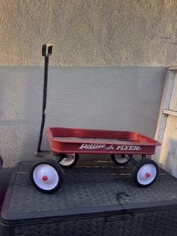 Radio Flyer Metal Wagon
