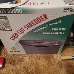 Identity Guard Strip Cut Shredder 