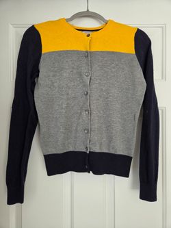 Size S Colorblock Cardigan!
