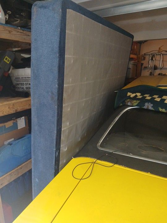 Box spring only Foundation QUEEN SIZE