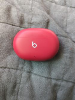 Beats Studio Buds