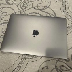 j13” 2018 MacBook Air - 8 GB