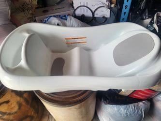 Baby bath tub