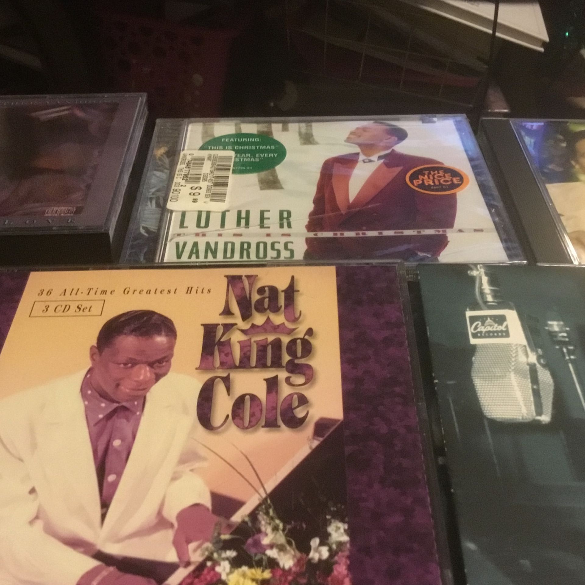 5 Cd Tape One Car settle Tape Cd Music Tape O& Luther Vandross And Nat King Cole on Sal Forjust 5.00