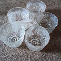 Glass cups 