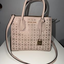 Michael Kors Mercer Medium Perforated Crossbody Bag in Dusty Pink