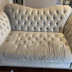 2 Couches Both For 10$