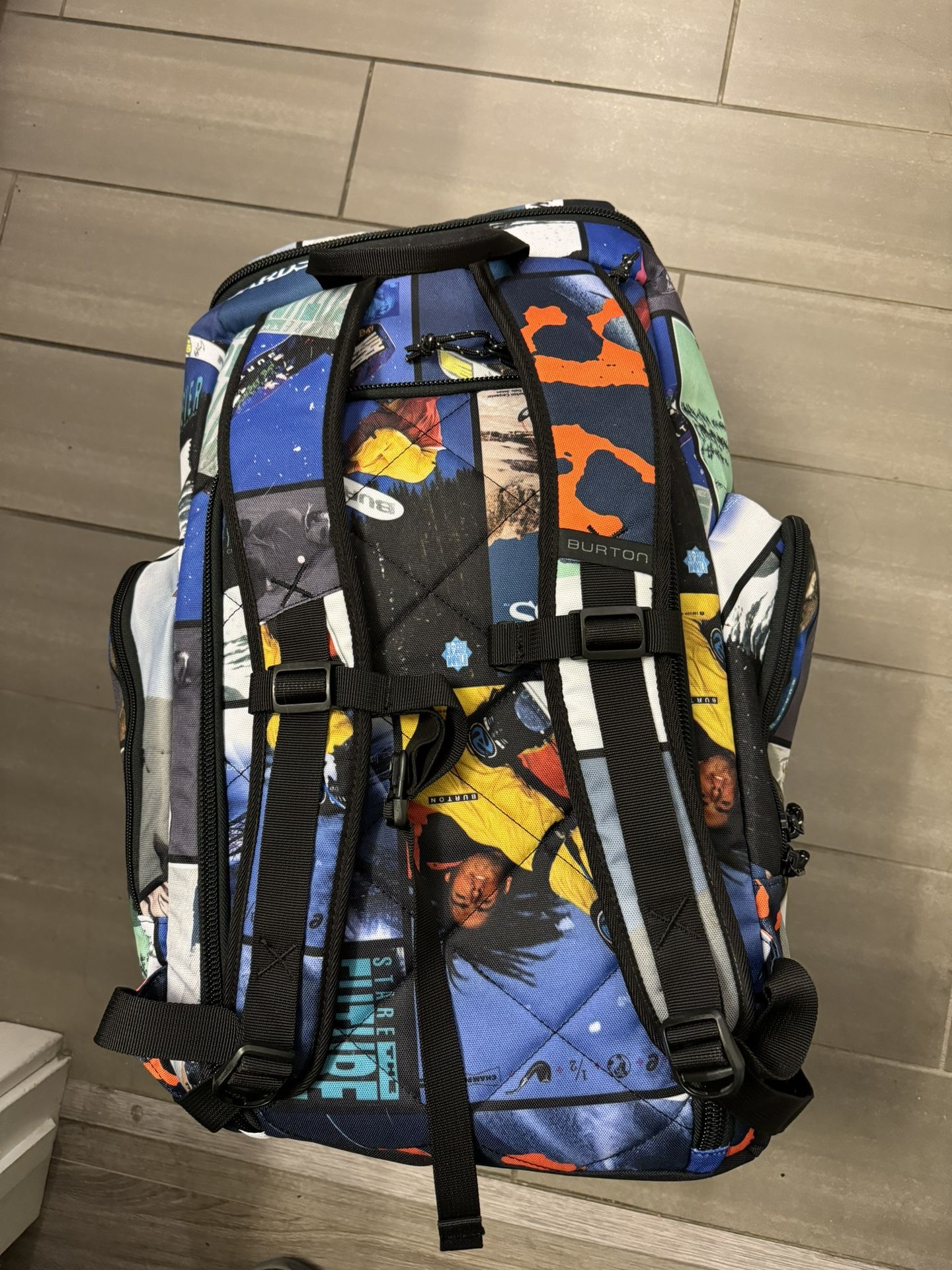 Virtually Brand New Burton Snowboard Boot/helmet Bag