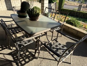 Outdoor Patio Dining Table and Chair Set