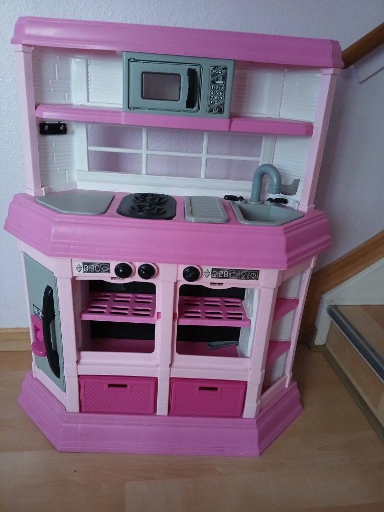 Play Kitchen