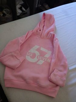 76 hoodie for girls fits 7-8 years old