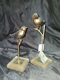Passerines bird sculpture set