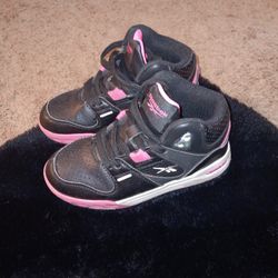 Toddler Reeboks In Good Conditions Size 12,Pick Up ONLY.....