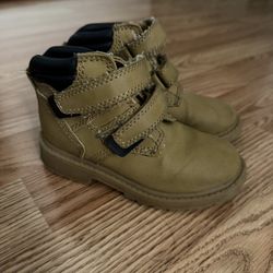 Toddler leather boots size 9