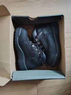 Kids timberland boots size 12.5c