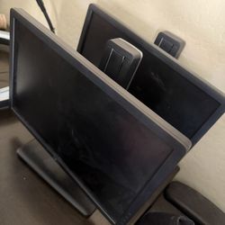 2 DELL MONITORS 