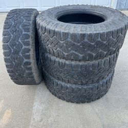 Goodyear Wrangler Duratrac’s 285/75R18 35”