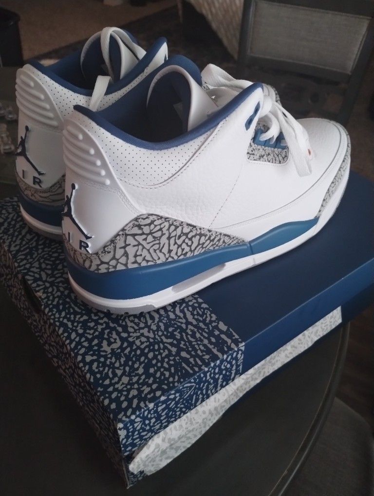 Brand New Retro 3 Wizards Edition Men Size 12 for Sale in Fairview, OR 