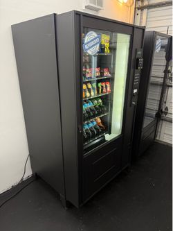 AMS Combo Vending Machine