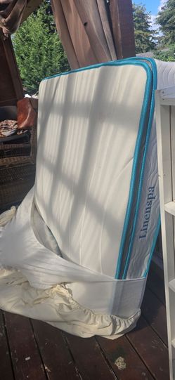 Full size mattress and steps or book case