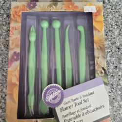Fondant Flower Tool Set - New In Box