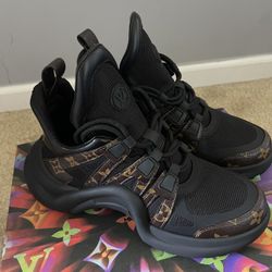 LV Women Shoes 