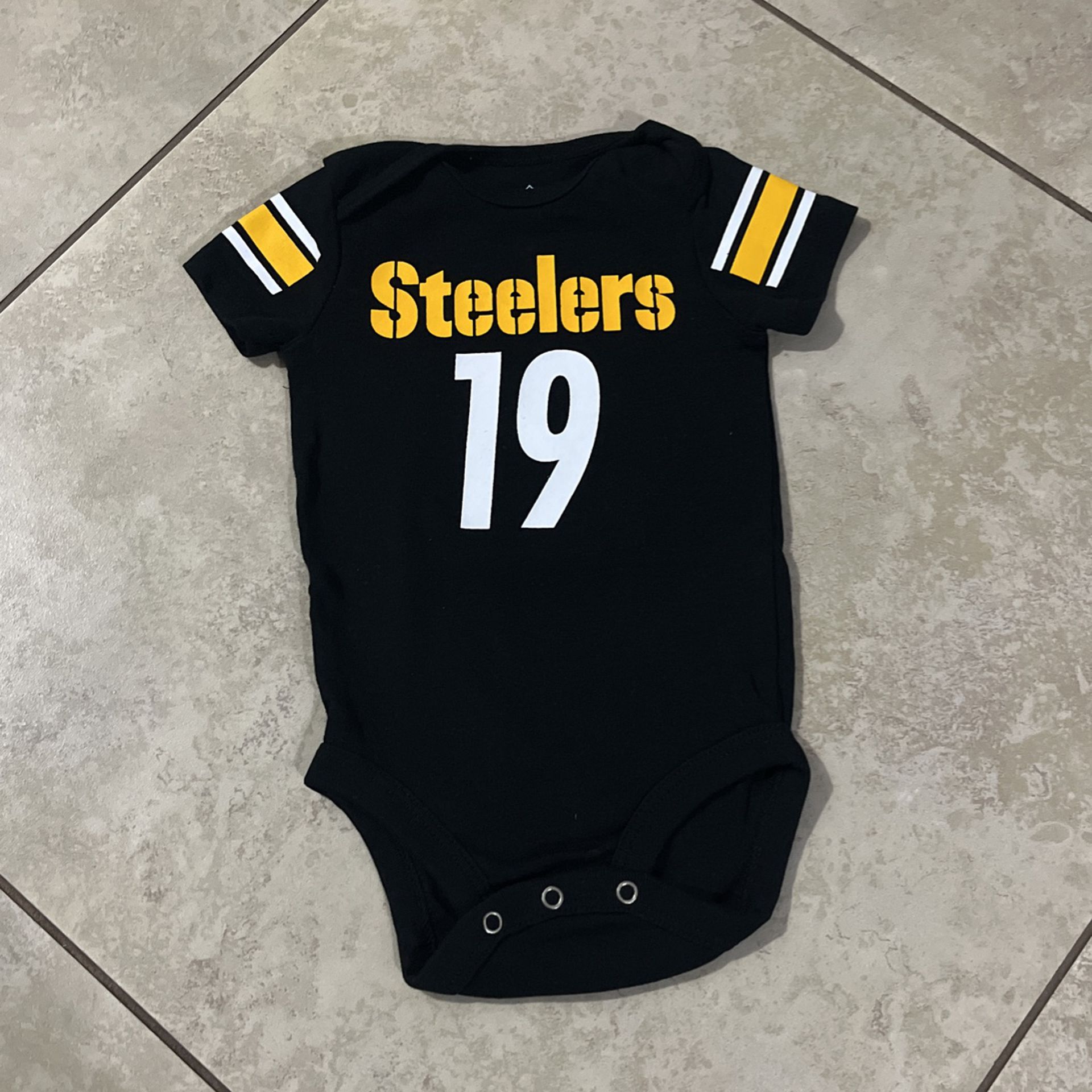 Baby Boy’s / Girl’s Steelers Onesie, Size 3-6 Months 