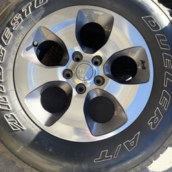 Set Of 4 Wheels And Tires 255/70/18