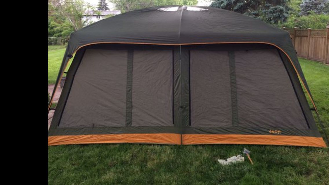 Camping tent! Jeep, Eureka, Rei,12x15 huge Tent for the whole family, like new used once!
