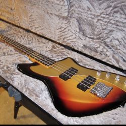 Fender American Ultra II Meteora Bass