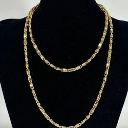 Vintage Monet Gold-Tone 36in Long Snail Classic Chain ~ Excellent Condition