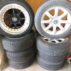 2 Sets of tires 🛞