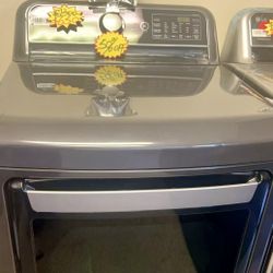 7.3 cu. ft. Smart Gas Dryer with Sensor Dry & Steam