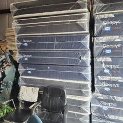 Queen bed pillow top can deliver new