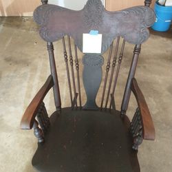 Wooden Rocking Chair 