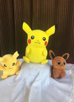 Pikachu set of 3