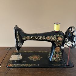 1916 Singer Treadle Sewing Machine 