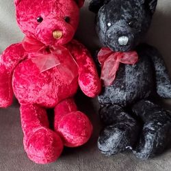 2 Gund velvety teddy bears