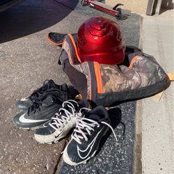 Baseball cleats / Bag pack/ Helmet